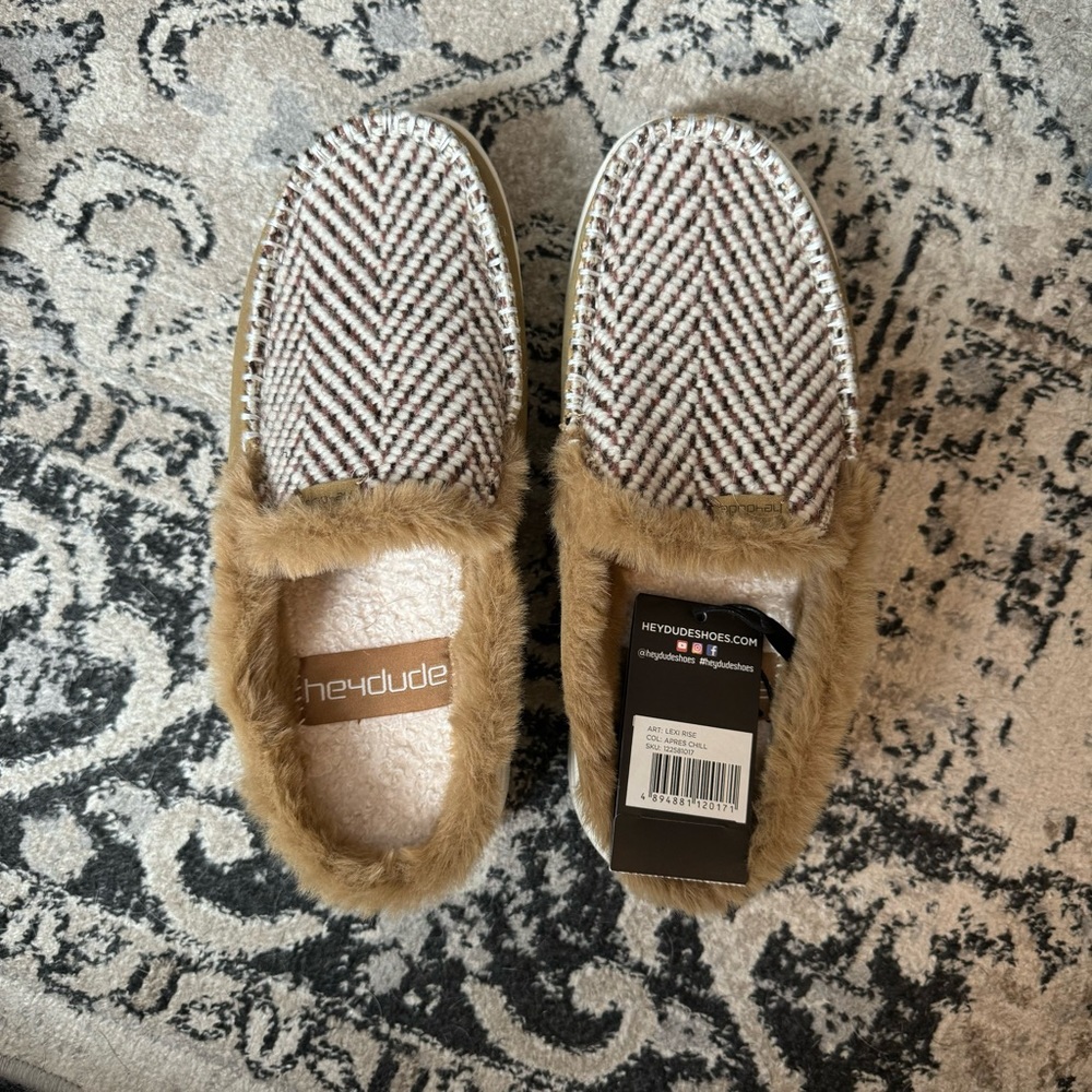 NWT Hey Dude Lexi Rise style slip on mules